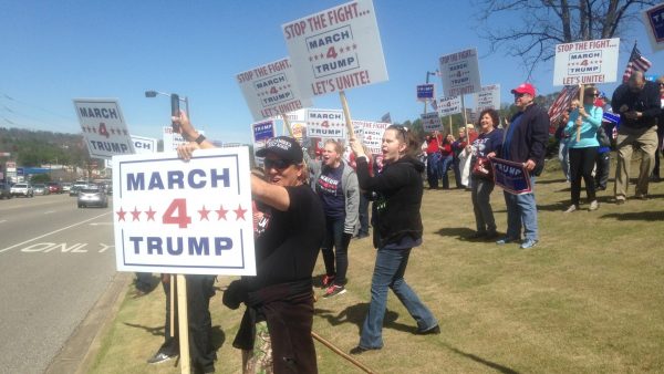https://wbhm.org/wp-content/uploads/2017/03/Trump_Rally_Signs-600x338.jpg