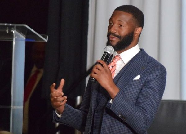 https://wbhm.org/wp-content/uploads/2019/02/Woodfin-1.10.19-min-768x576-e1550089572476-600x432.jpg
