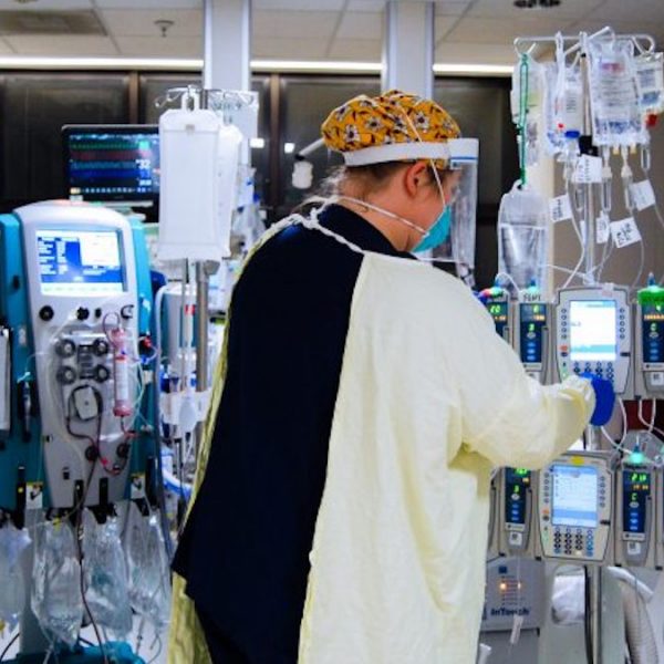 https://wbhm.org/wp-content/uploads/2020/12/Hospital-COVID-edits-12-768x511-1-e1608144695284-600x600.jpg