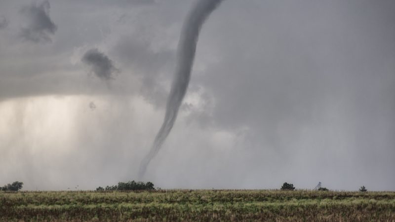 a photo of a tornado