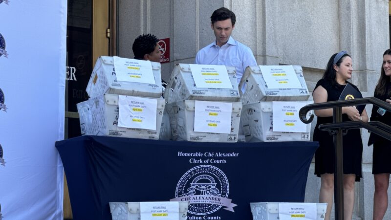 https://wbhm.org/wp-content/uploads/2024/09/ossoff_fulton_county_courthouse_usps-800x450.jpeg