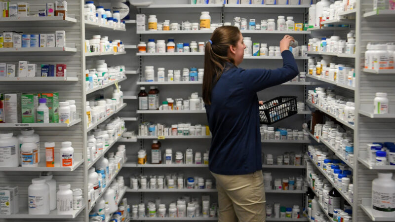 https://wbhm.org/wp-content/uploads/2024/10/how-the-prescription-drug-supply-chain-is-killing-local-pharmacies-800x450.jpg