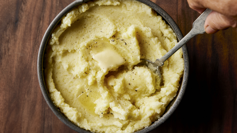 https://wbhm.org/wp-content/uploads/2024/12/every-day-mashed-potatoes-6-800x450.png