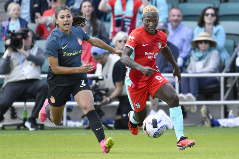 Kansas City Current forward Temwa Chaŵinga and Portland Thorns FC defender Reyna Reyes in March 2024.
