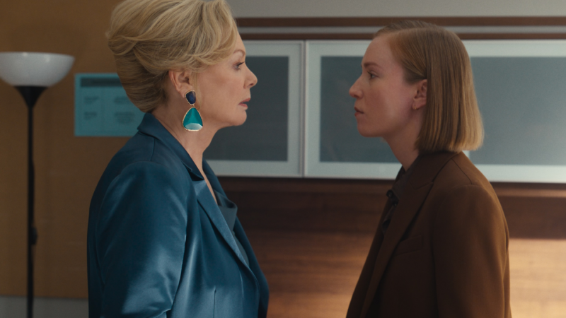 https://wbhm.org/wp-content/uploads/2025/04/jean-smart-hannah-einbinder-1-800x450.png