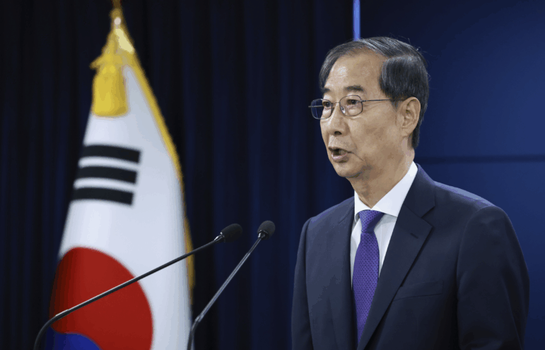 South Korean acting President Han Duck-soo speaks during a press conference at the Government Complex in Seoul, South Korea, May 1, 2025.