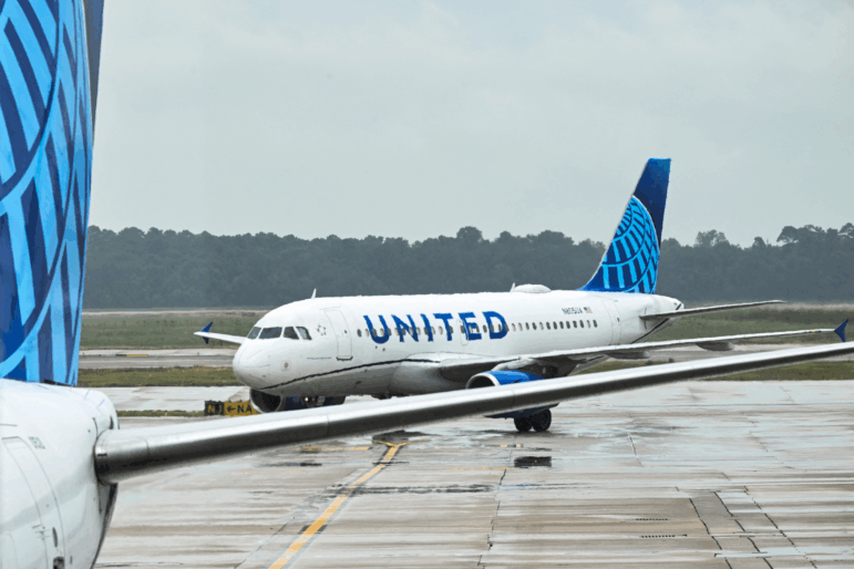 United Airlines is having major operational difficulties with a computer system that helps determine the weight and balance of a departing aircraft. The airline is preventing all of its departures from taking off. Flights already in the air are not affected by the computer problems.