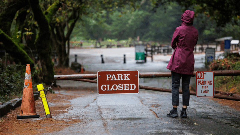 https://wbhm.org/wp-content/uploads/2025/10/251001-national-parks-shutdown-md-04-qed-800x450.png