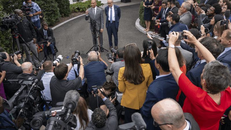 https://wbhm.org/wp-content/uploads/2025/10/gettyimages-2237787866-800x450.png