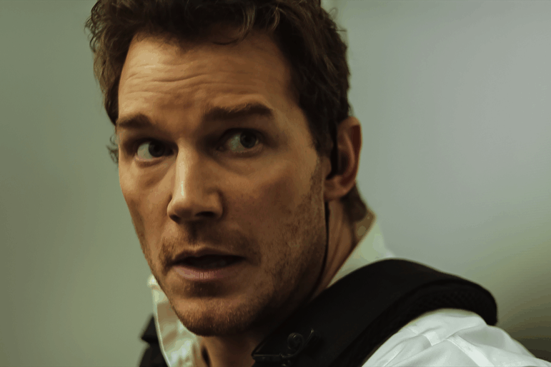 Chris Pratt stars as detective Chris Raven in Mercy.